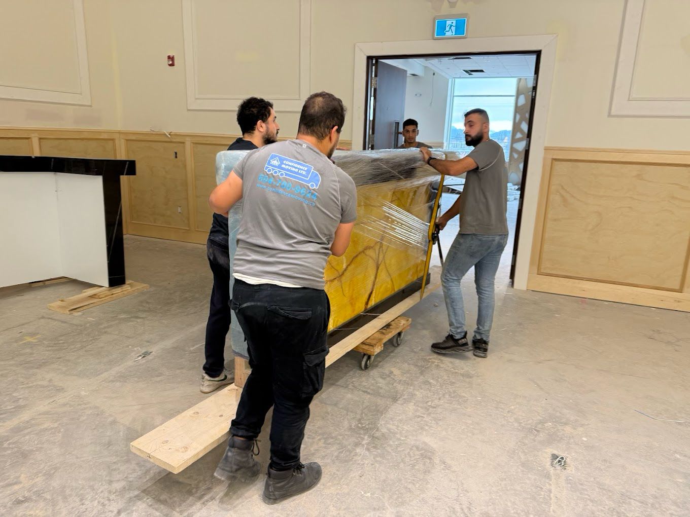 Kelowna to Surrey Moving Services